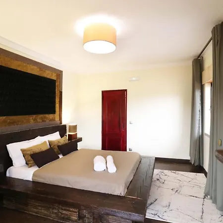 Charme Lusitano Countryside Experiences בית חווה